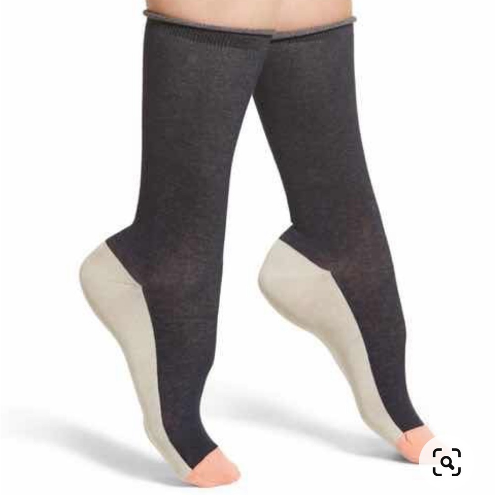 Treasure & Bond ~ Roll Top Colour Block Crew Socks ~ Shoe Size 6-10.5 ~ New!